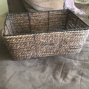 Beautiful rectangle storage/Easter basket🐰